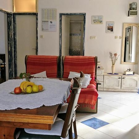 Guesthouse Lidija Сутиван Екстериор снимка