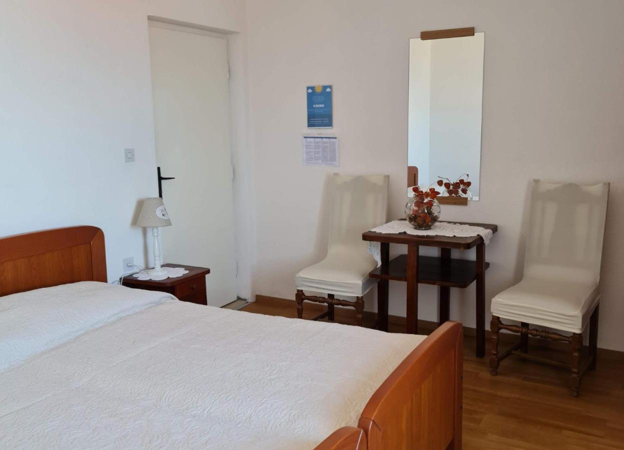 Guesthouse Lidija Сутиван Екстериор снимка