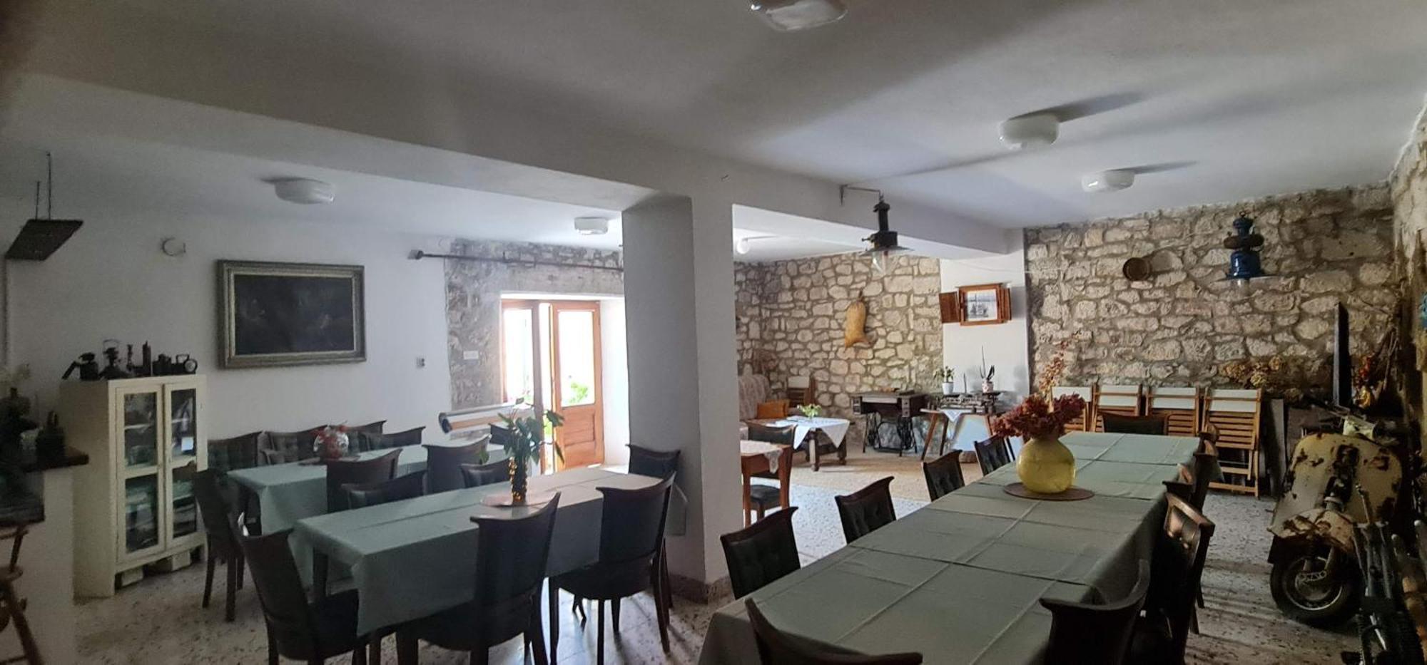 Guesthouse Lidija Сутиван Екстериор снимка