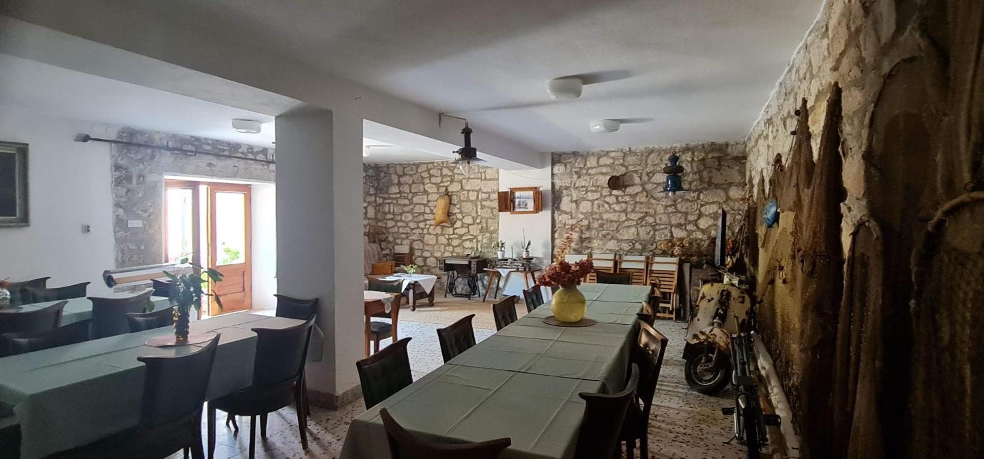Guesthouse Lidija Сутиван Екстериор снимка