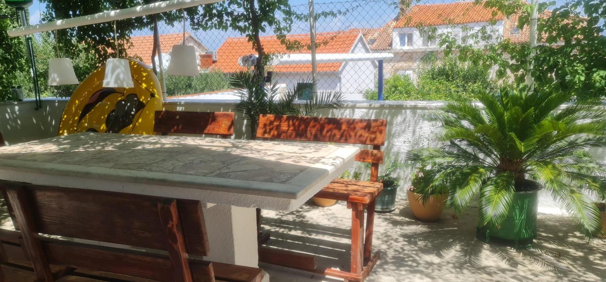 Guesthouse Lidija Сутиван Екстериор снимка