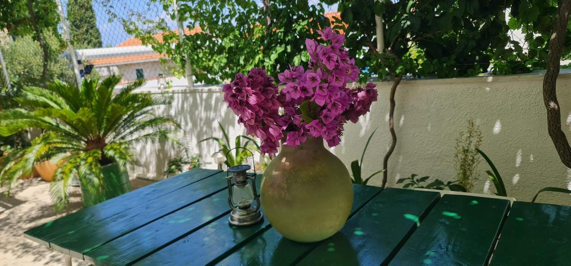 Guesthouse Lidija Сутиван Екстериор снимка