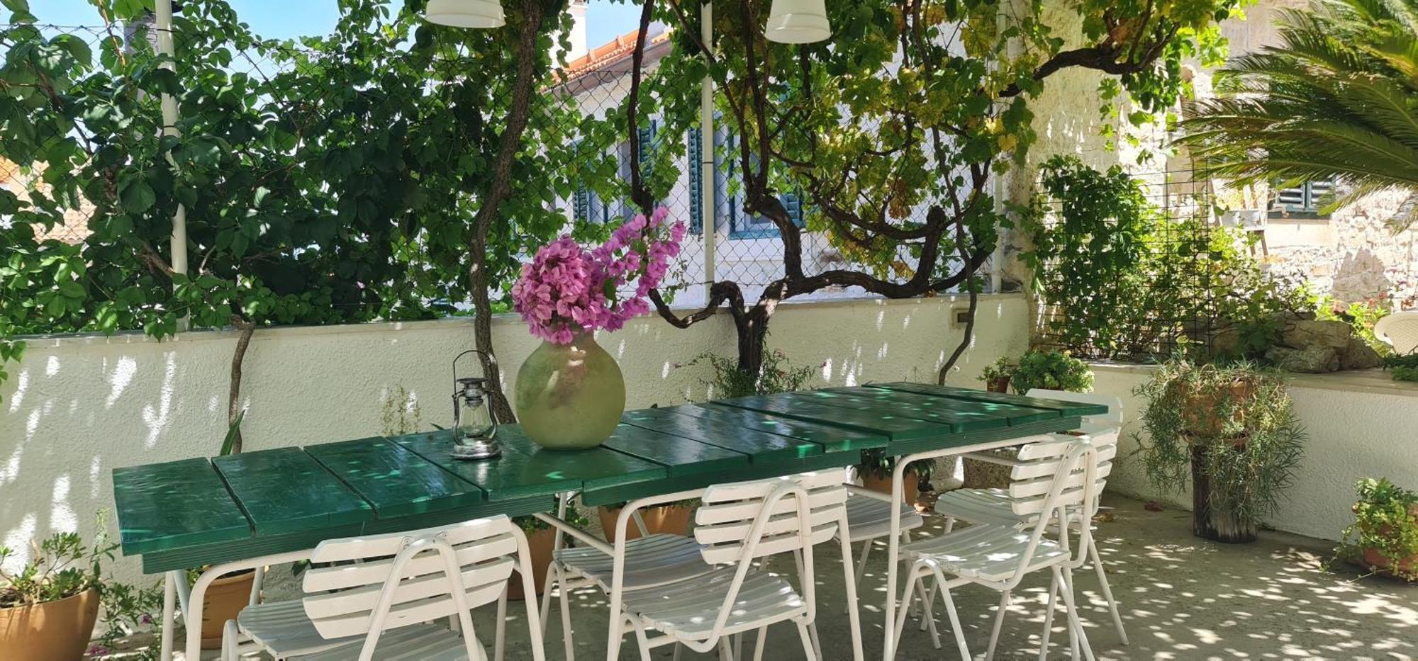 Guesthouse Lidija Сутиван Екстериор снимка