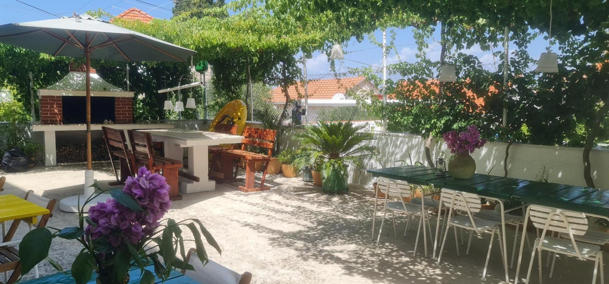 Guesthouse Lidija Сутиван Екстериор снимка