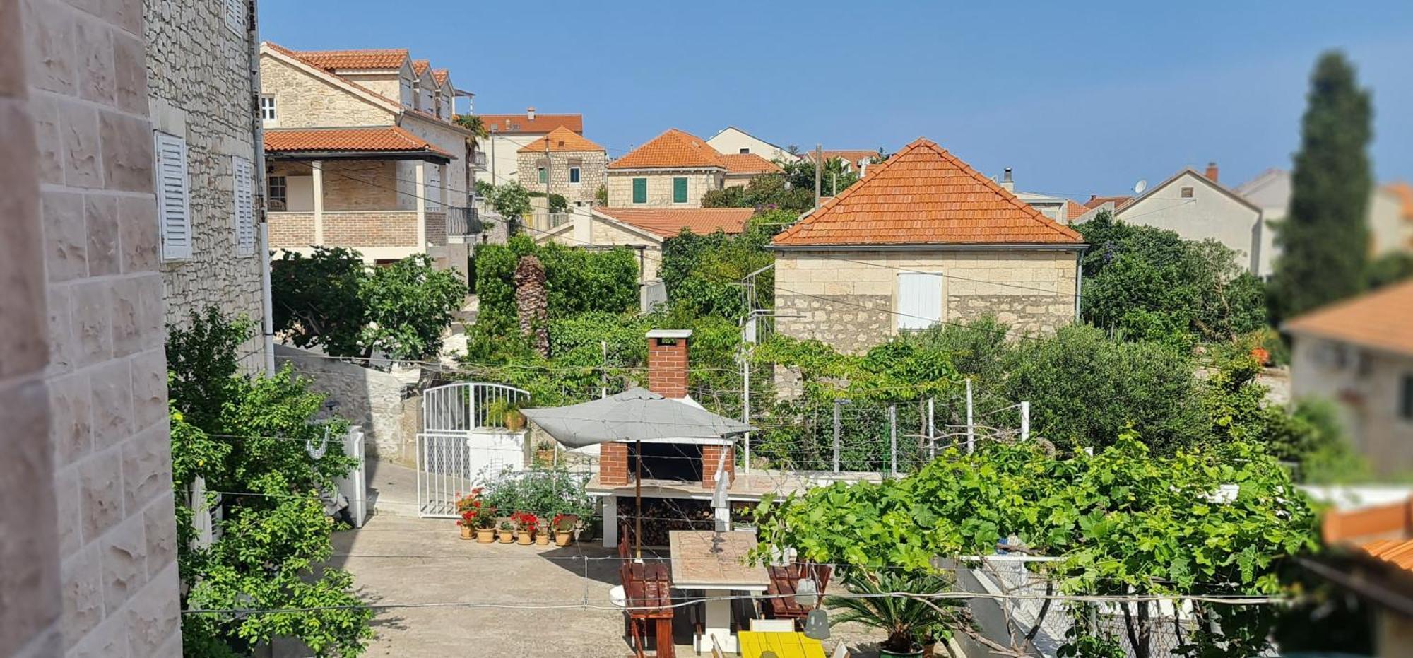 Guesthouse Lidija Сутиван Екстериор снимка