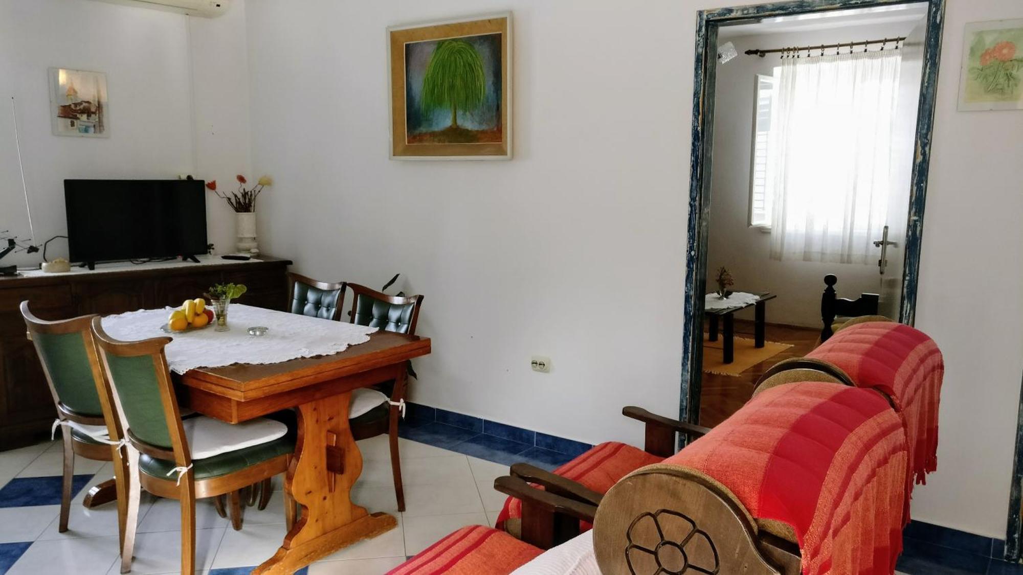 Guesthouse Lidija Сутиван Екстериор снимка