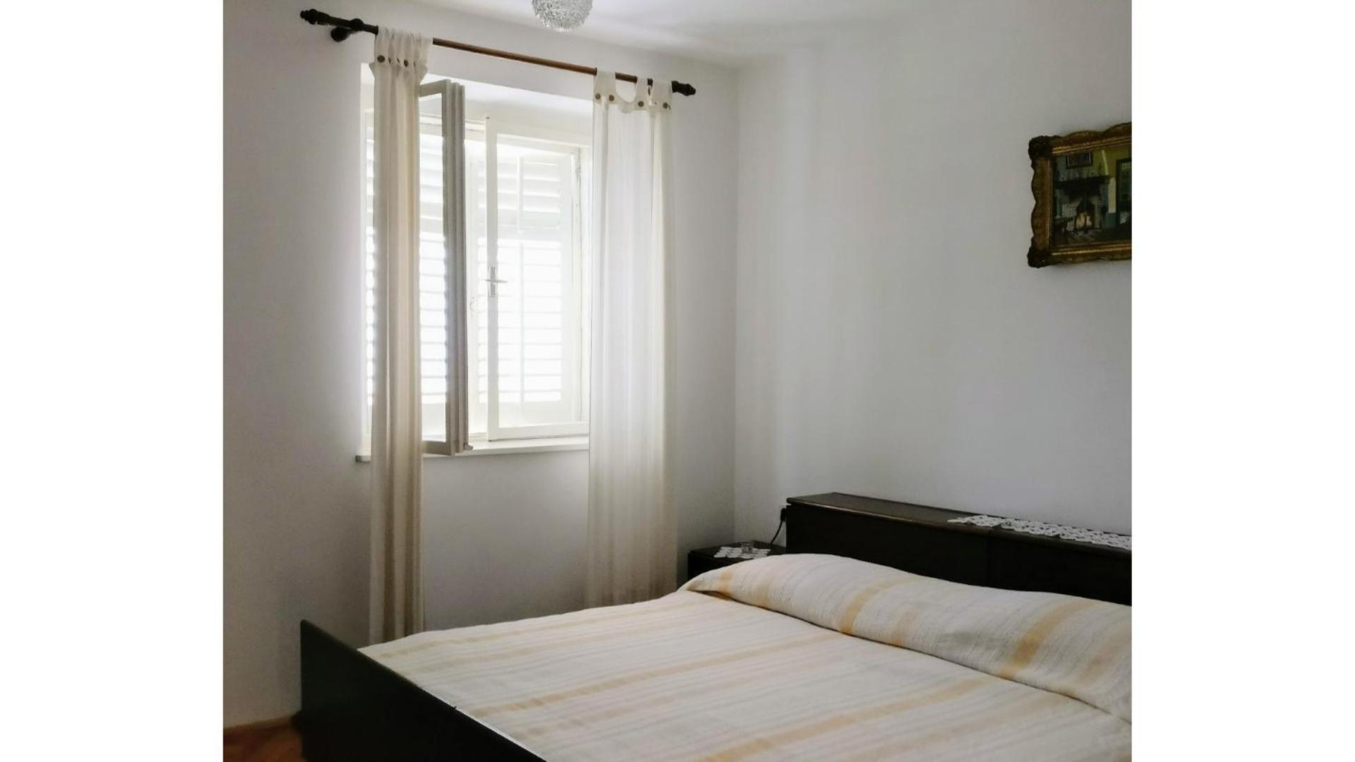 Guesthouse Lidija Сутиван Екстериор снимка