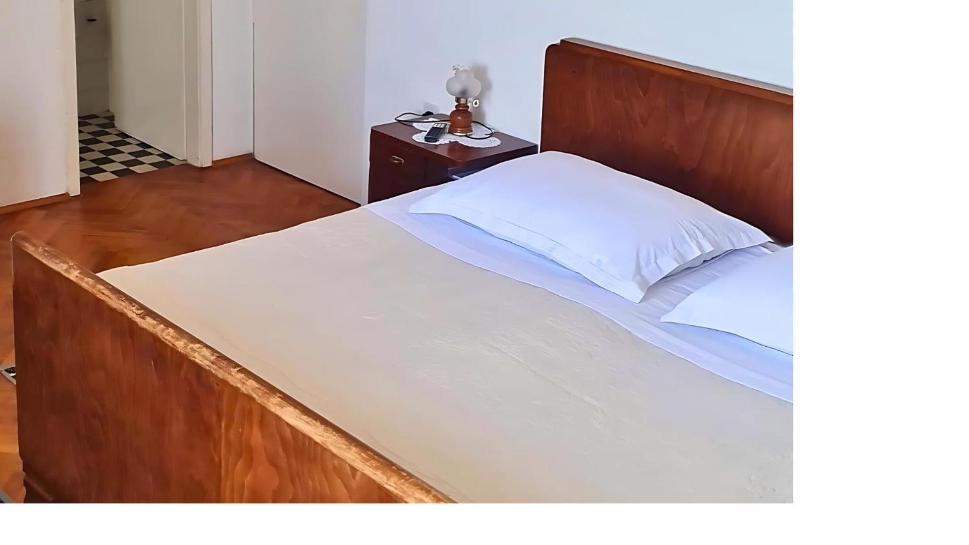 Guesthouse Lidija Сутиван Екстериор снимка