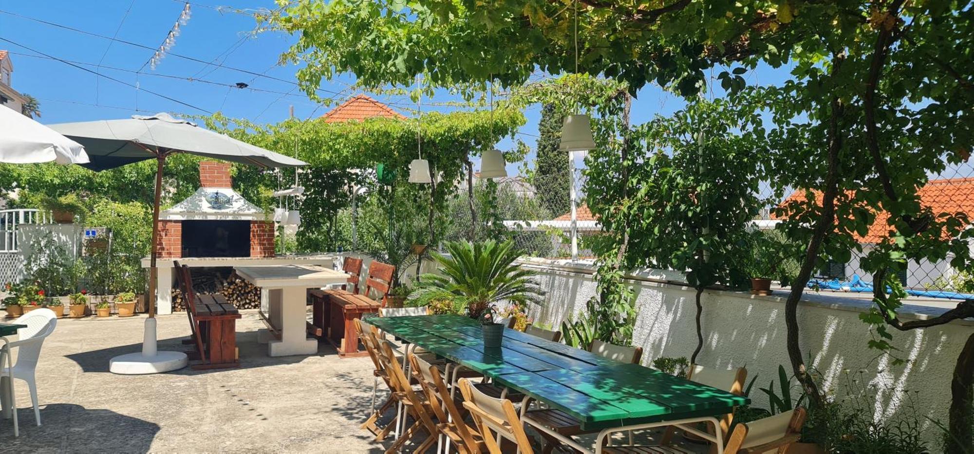 Guesthouse Lidija Сутиван Екстериор снимка